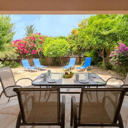 Resitour - Limnaria Gardens Apartmán