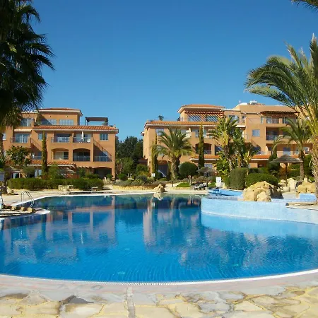 Resitour - Limnaria Gardens Apartmán *