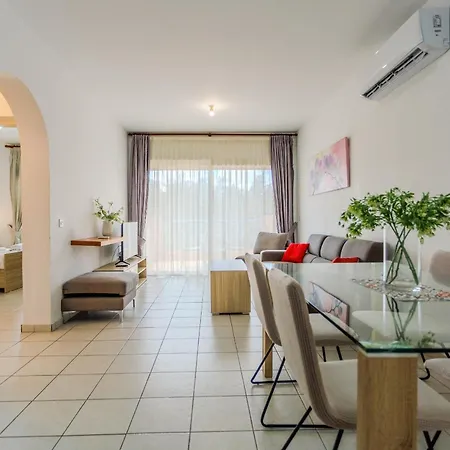 Resitour - Limnaria Gardens Paphos