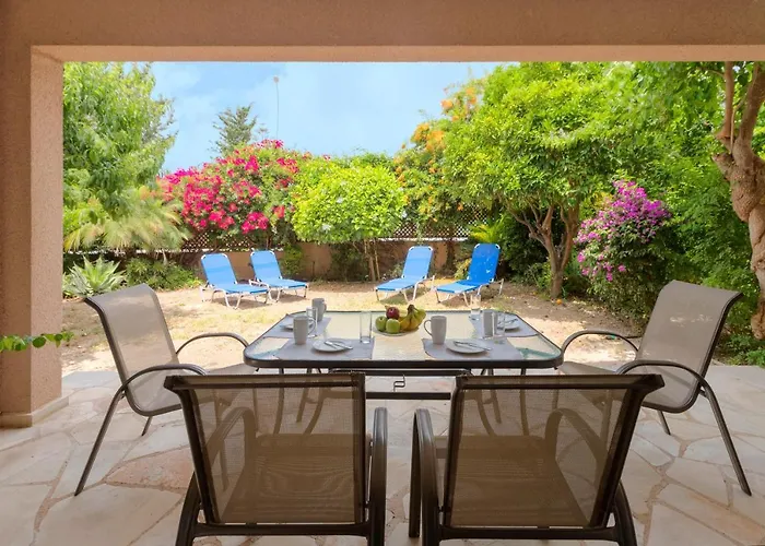 Resitour - Limnaria Gardens Apartmán