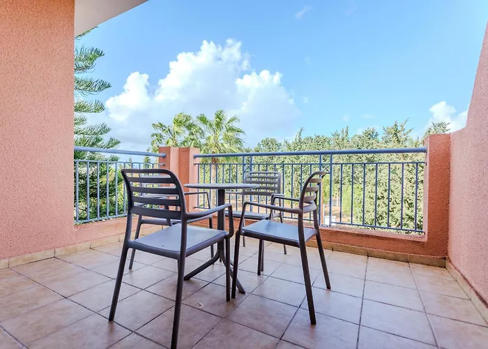 Resitour - Limnaria Gardens * Paphos