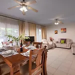 Resitour - Limnaria Gardens Apartment *