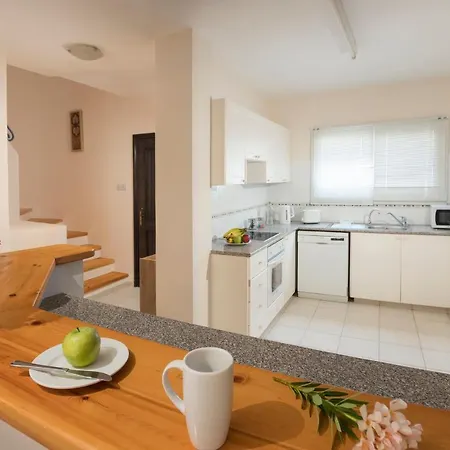 Resitour - Limnaria Gardens