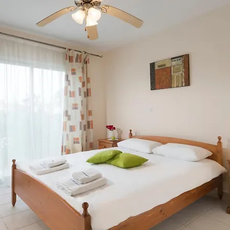 Apartment Resitour - Limnaria Gardens